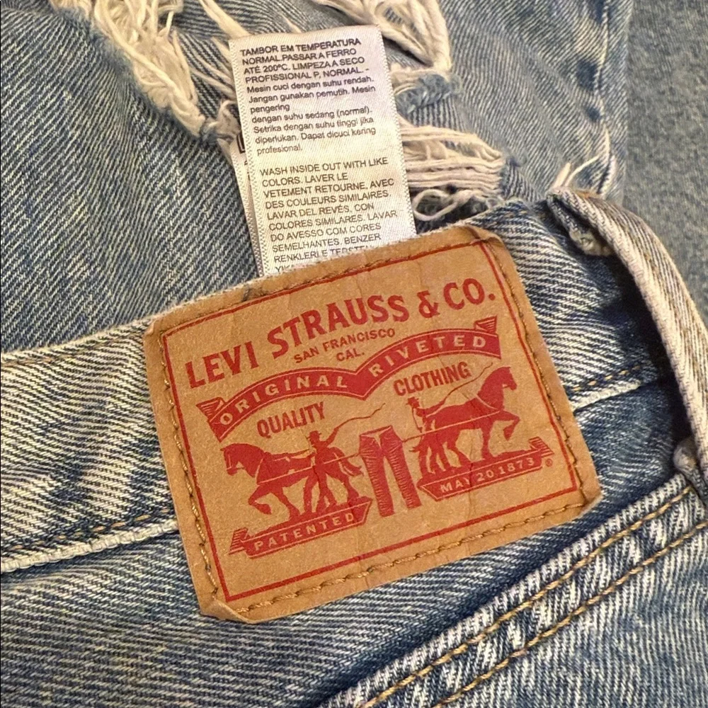 Levi 94 baggy wide leg Distressed Blue Jeans - Picture 6 of 6